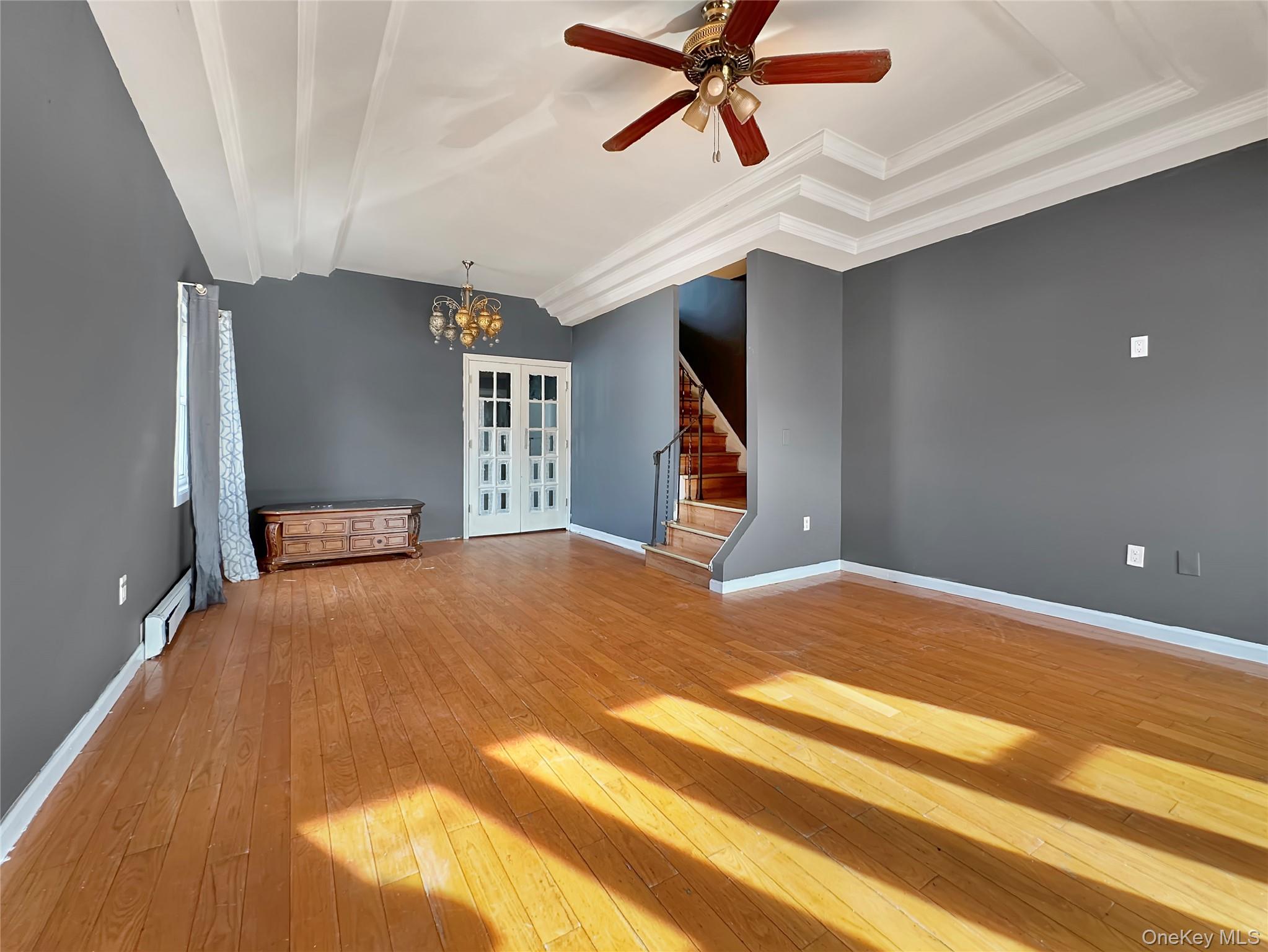 91 Elzey Avenue, Elmont, NY 11003