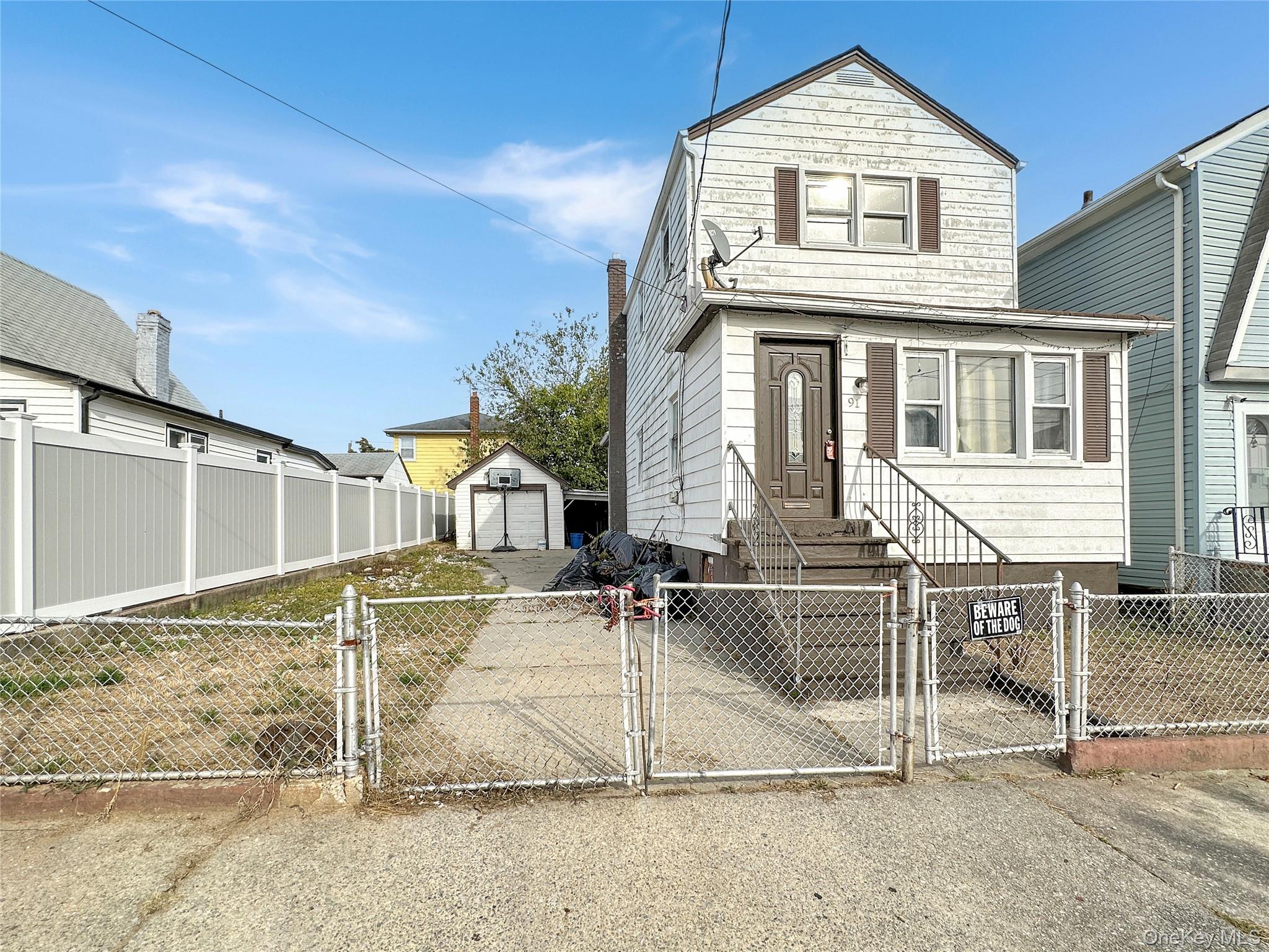 91 Elzey Avenue, Elmont, NY 11003