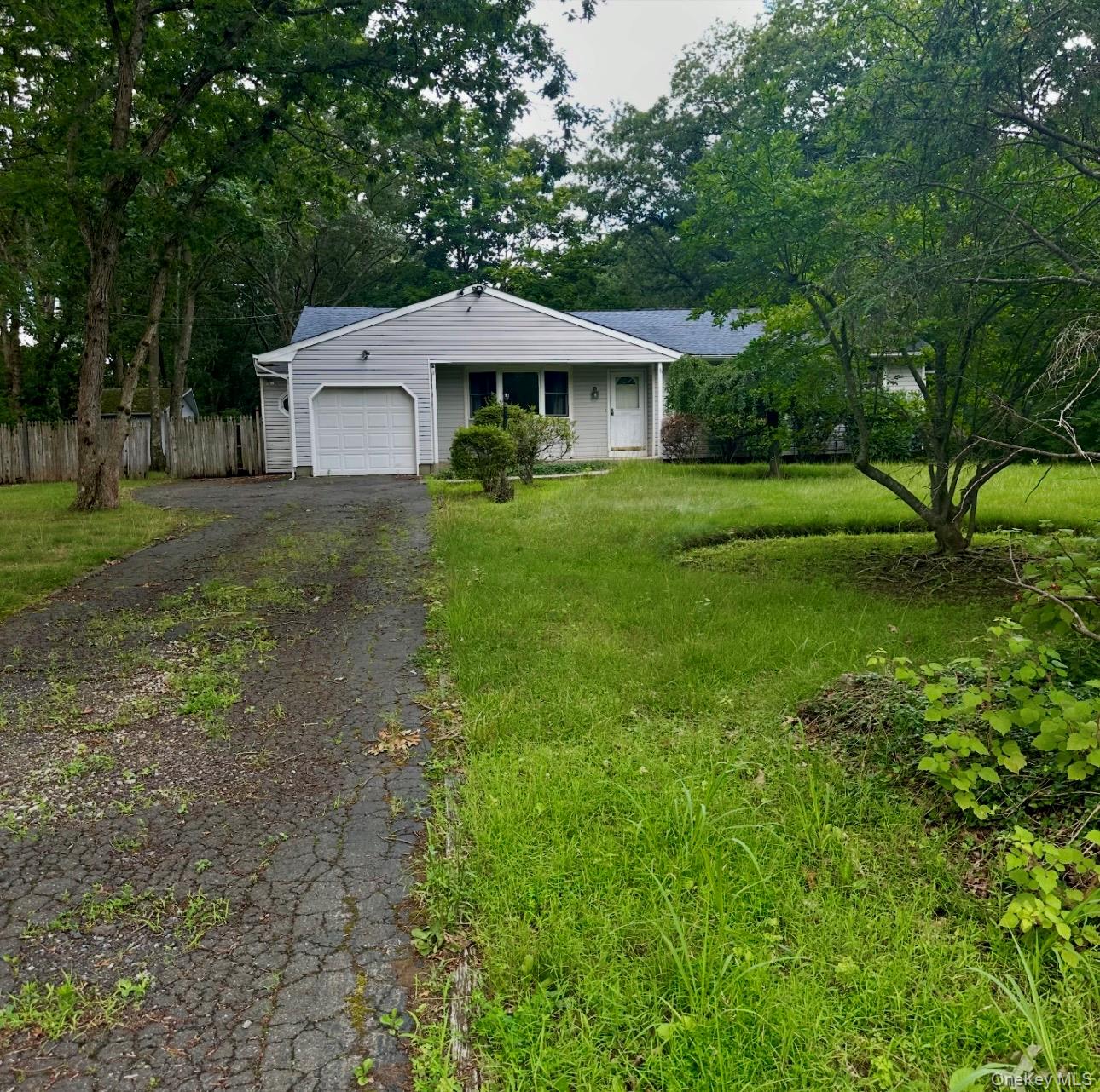 212 Helme Avenue, Miller Place, NY 11764
