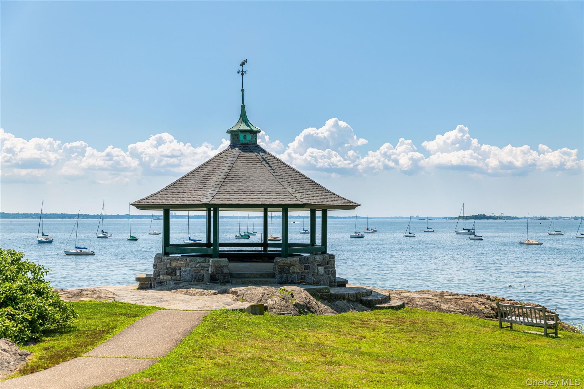 17 N Chatsworth Avenue # 2DE, Larchmont, NY 10538