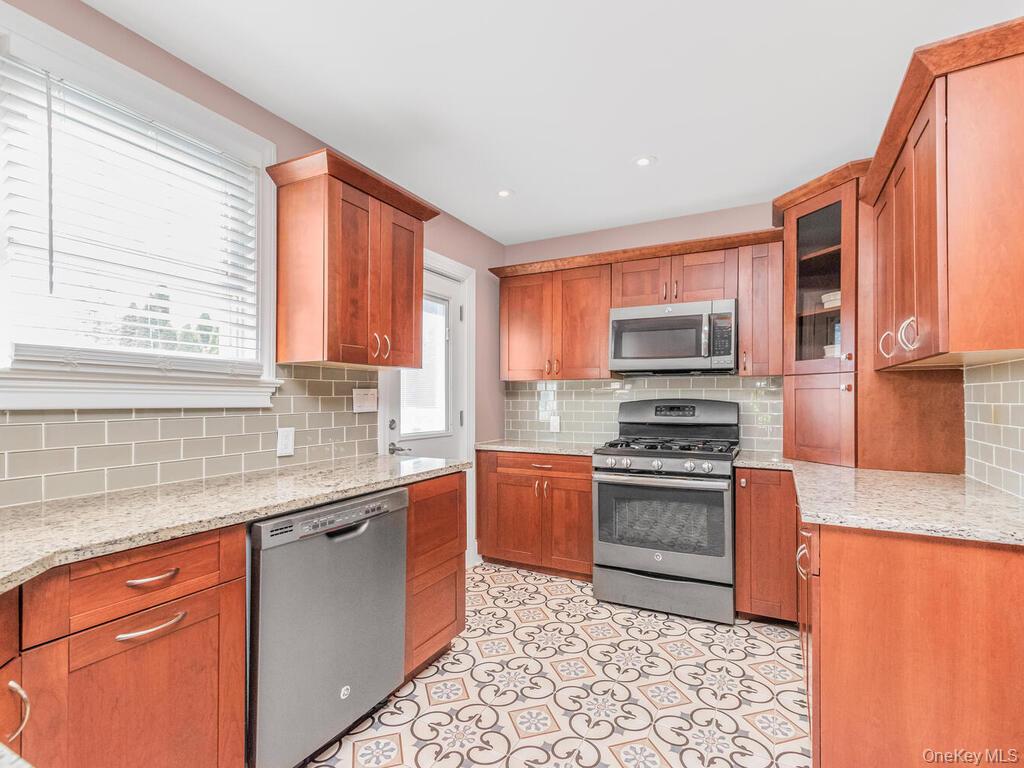 48 Orchard Street, Eastchester, NY 10709