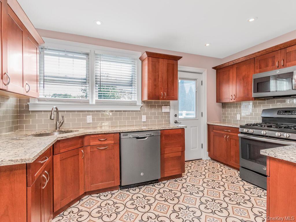 48 Orchard Street, Eastchester, NY 10709