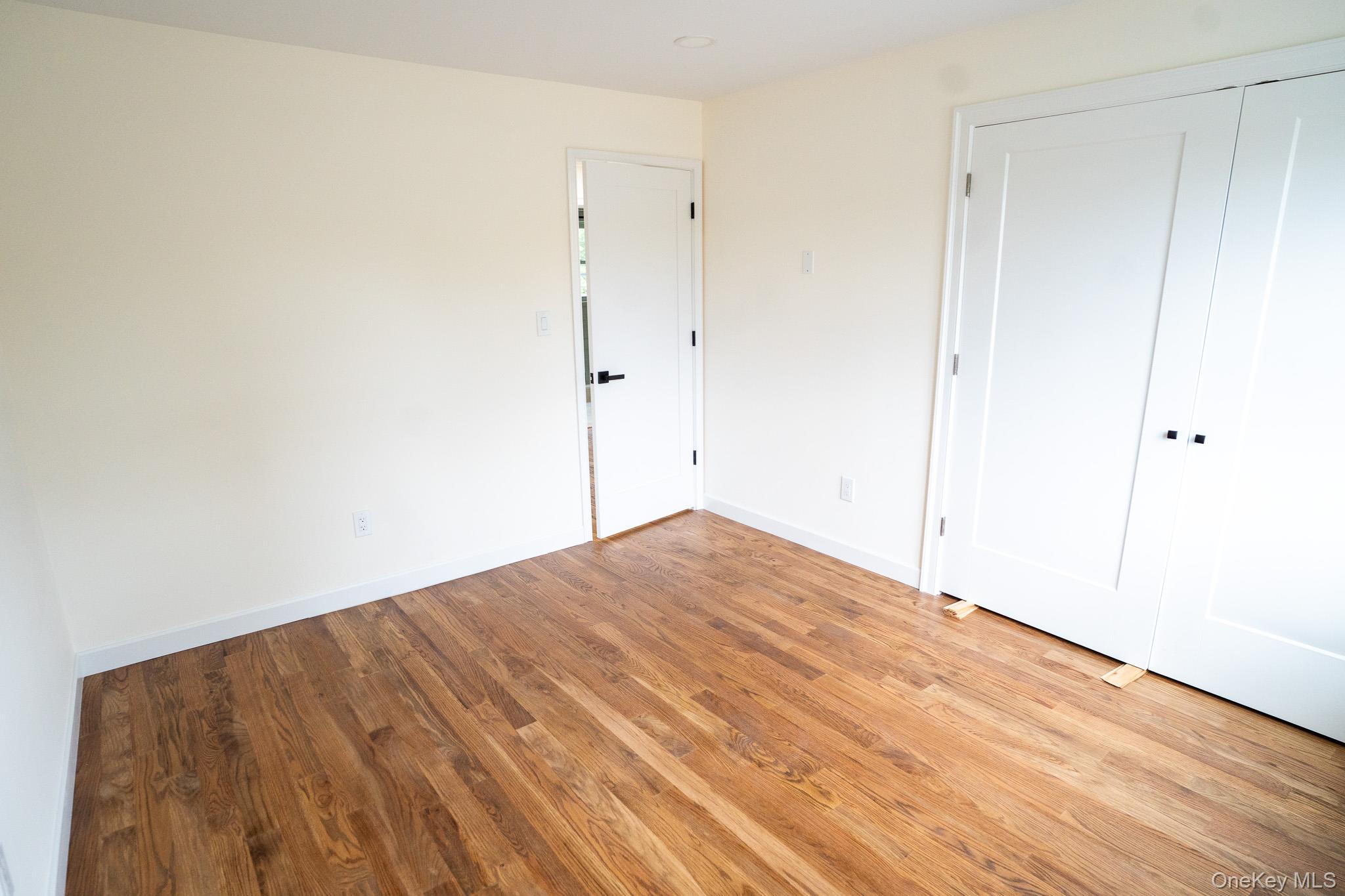 1264 Broadway Avenue, Holbrook, NY 11741