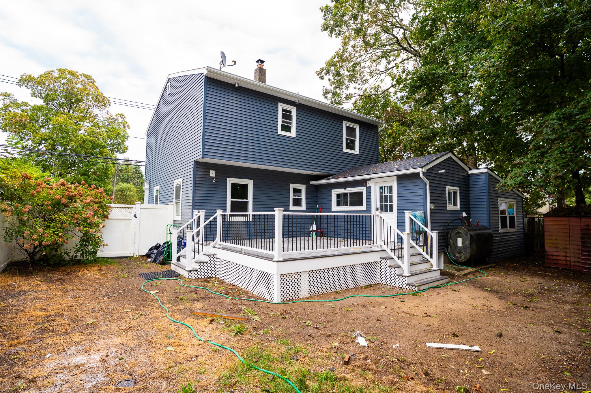 1264 Broadway Avenue, Holbrook, NY 11741