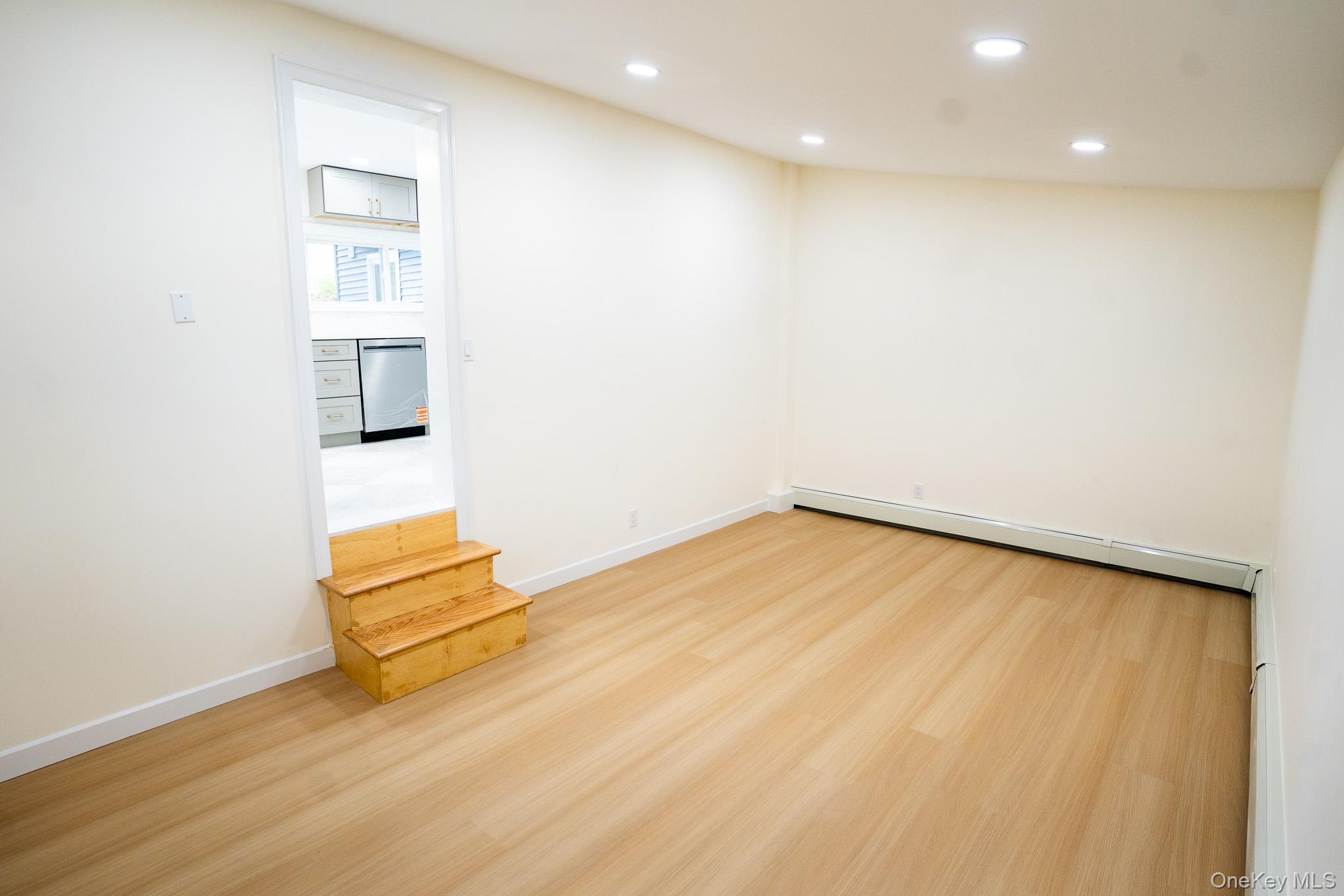 1264 Broadway Avenue, Holbrook, NY 11741