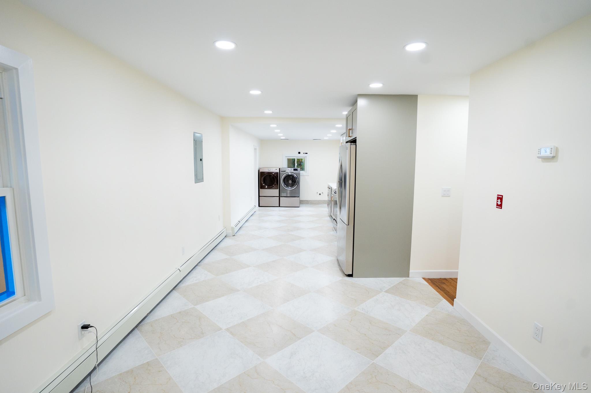 1264 Broadway Avenue, Holbrook, NY 11741