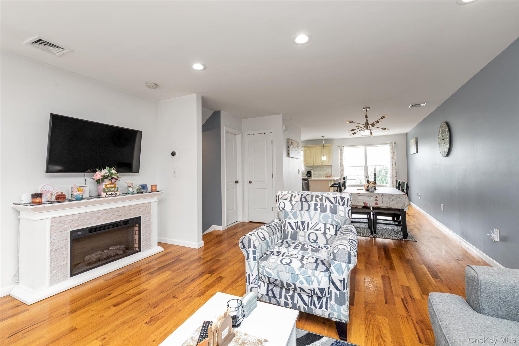 142 S Franklin Street, Hempstead, NY 11550