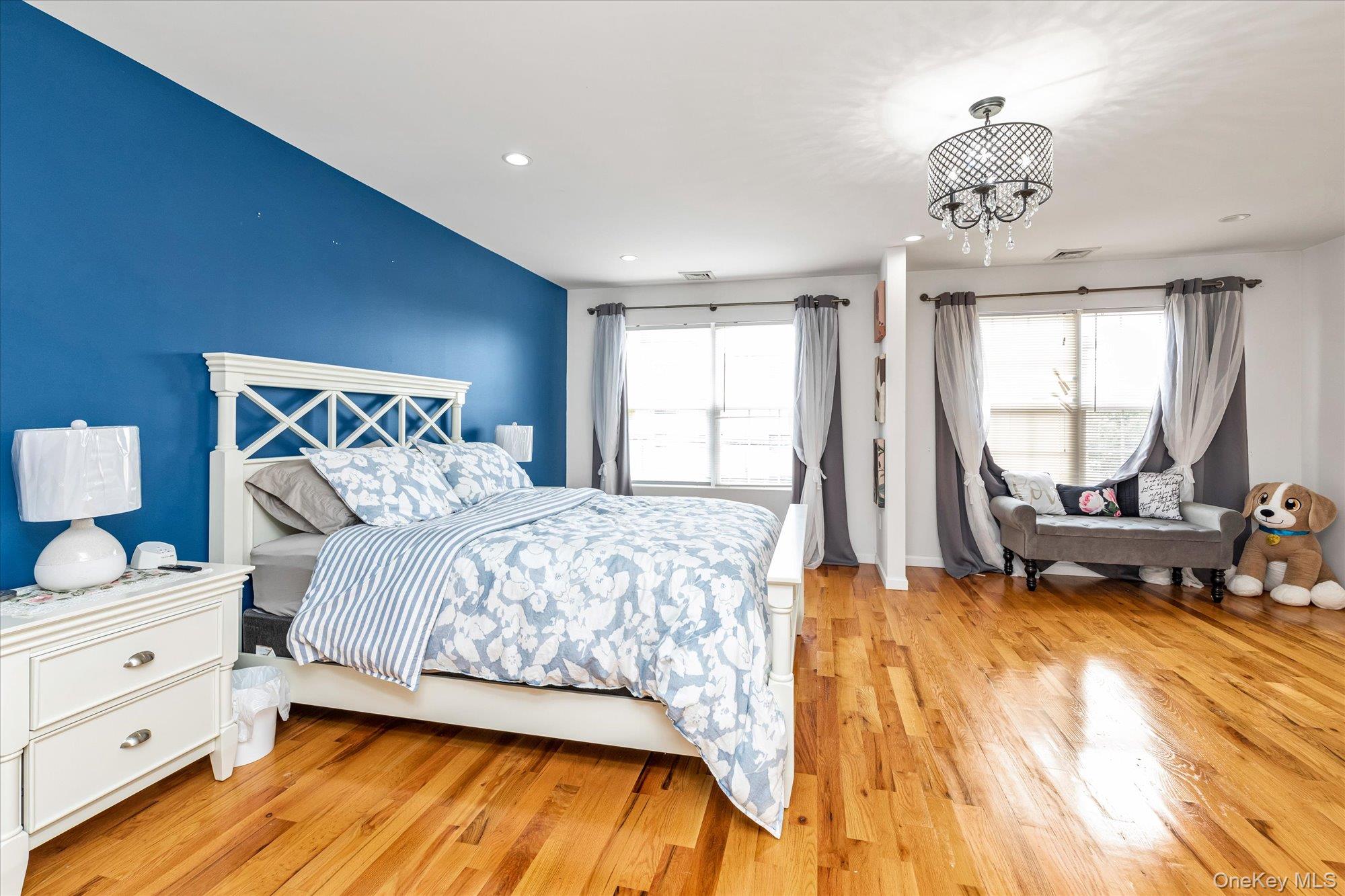 142 S Franklin Street, Hempstead, NY 11550