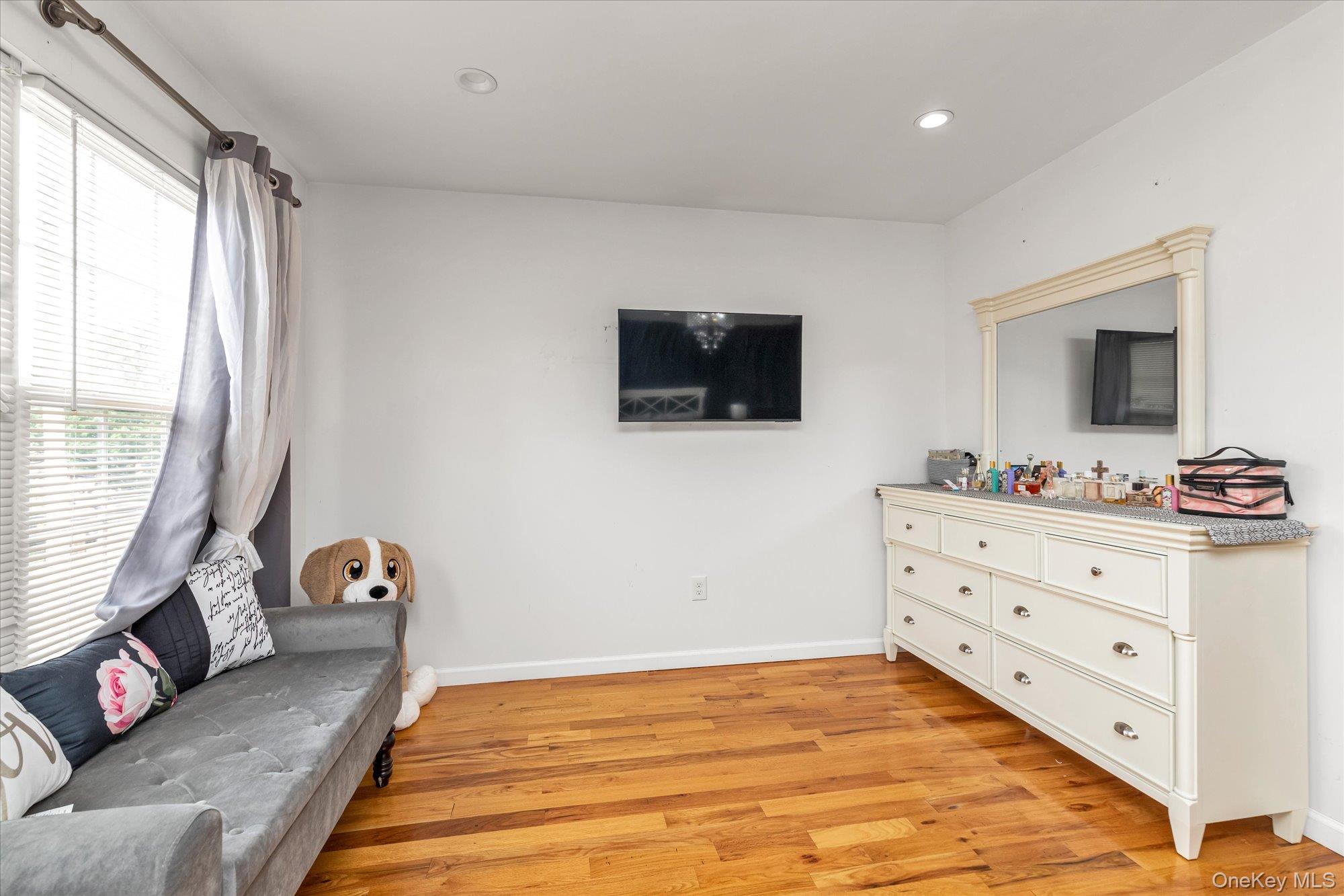 142 S Franklin Street, Hempstead, NY 11550