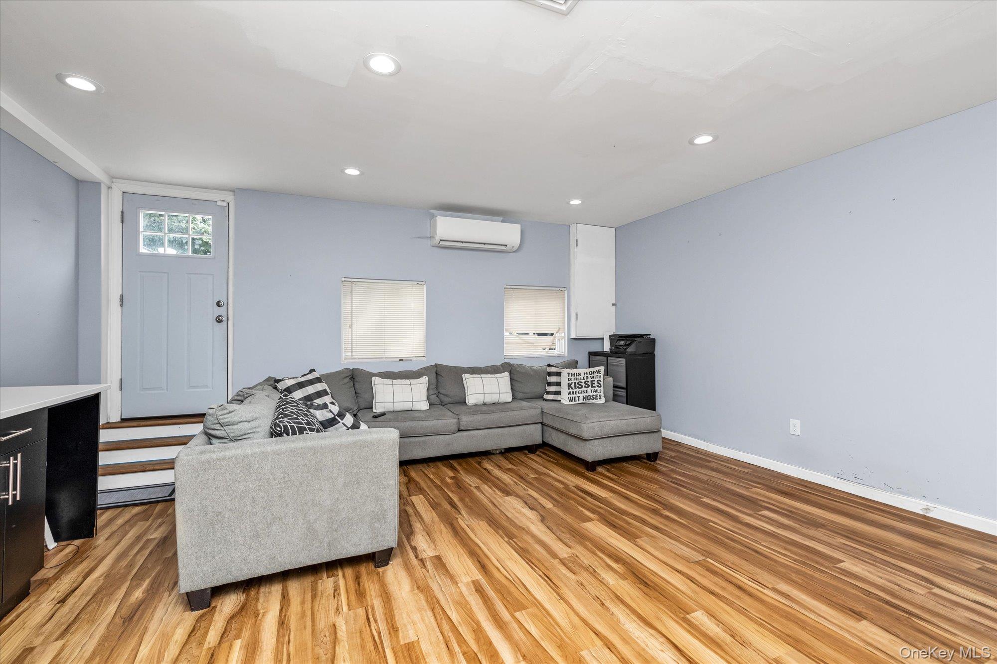 142 S Franklin Street, Hempstead, NY 11550