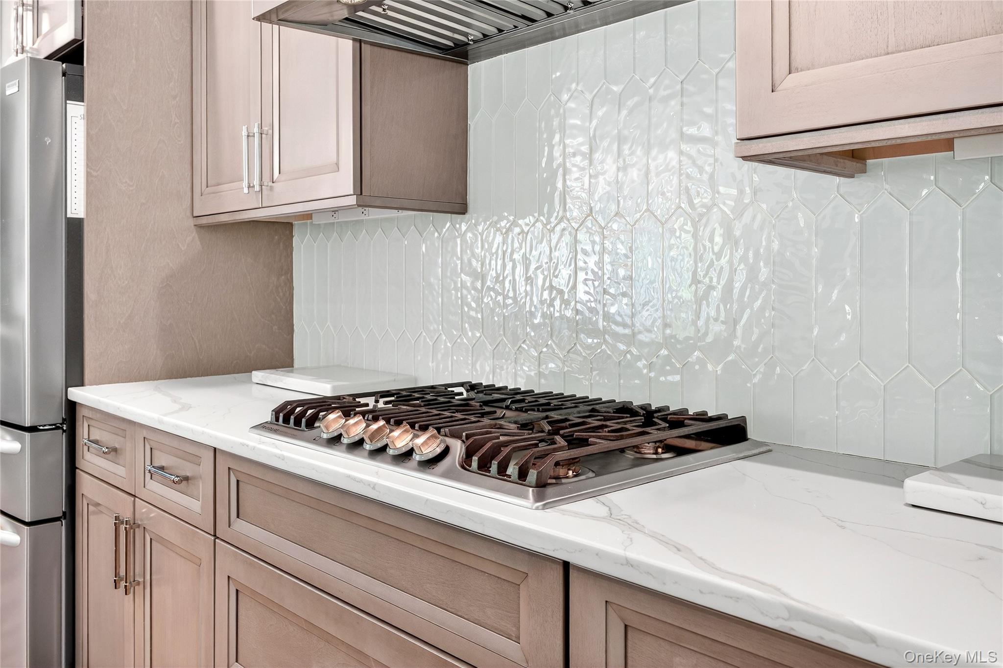 103 Robin Hood Lane, West Nyack, NY 10994