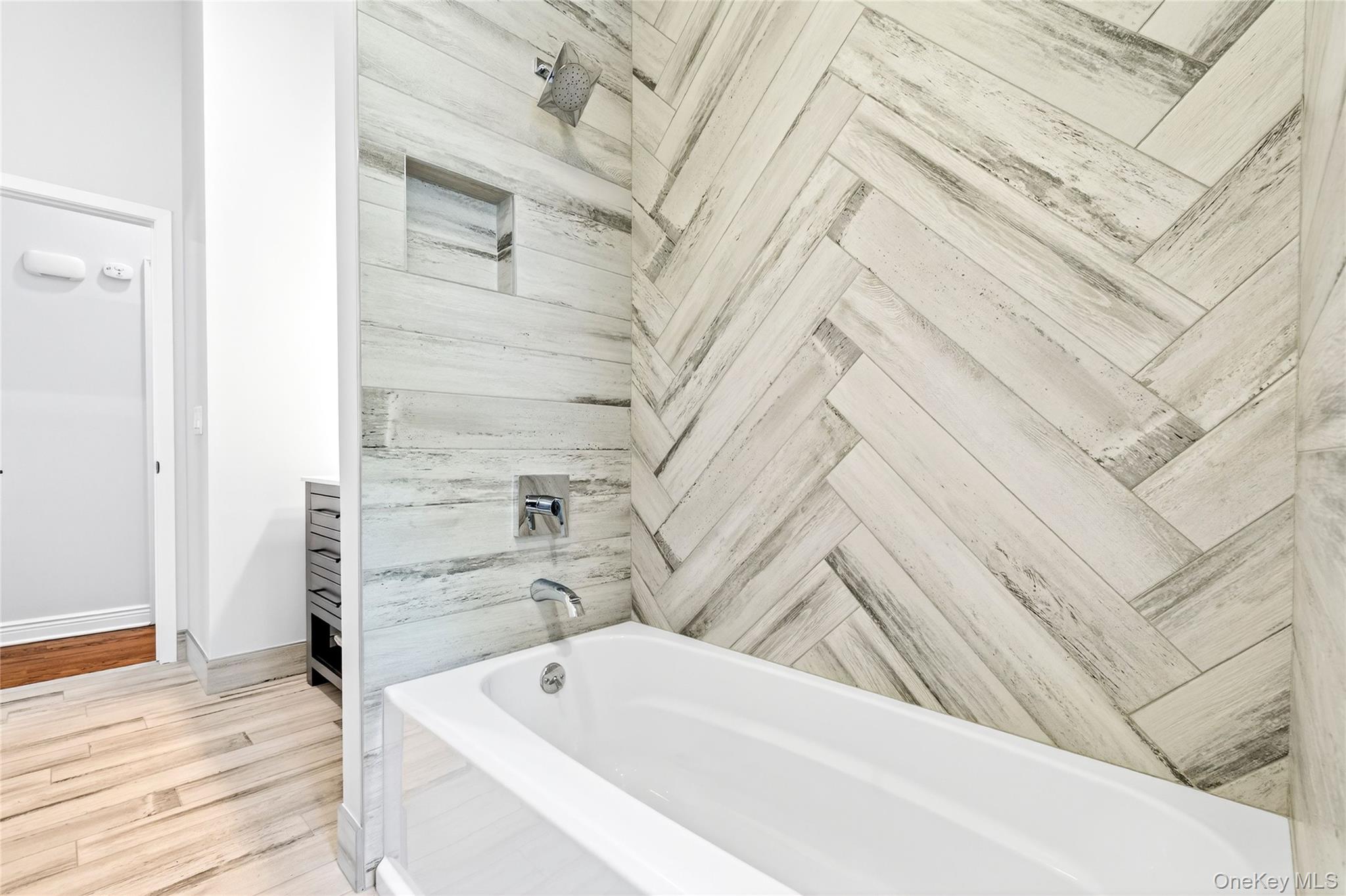 103 Robin Hood Lane, West Nyack, NY 10994