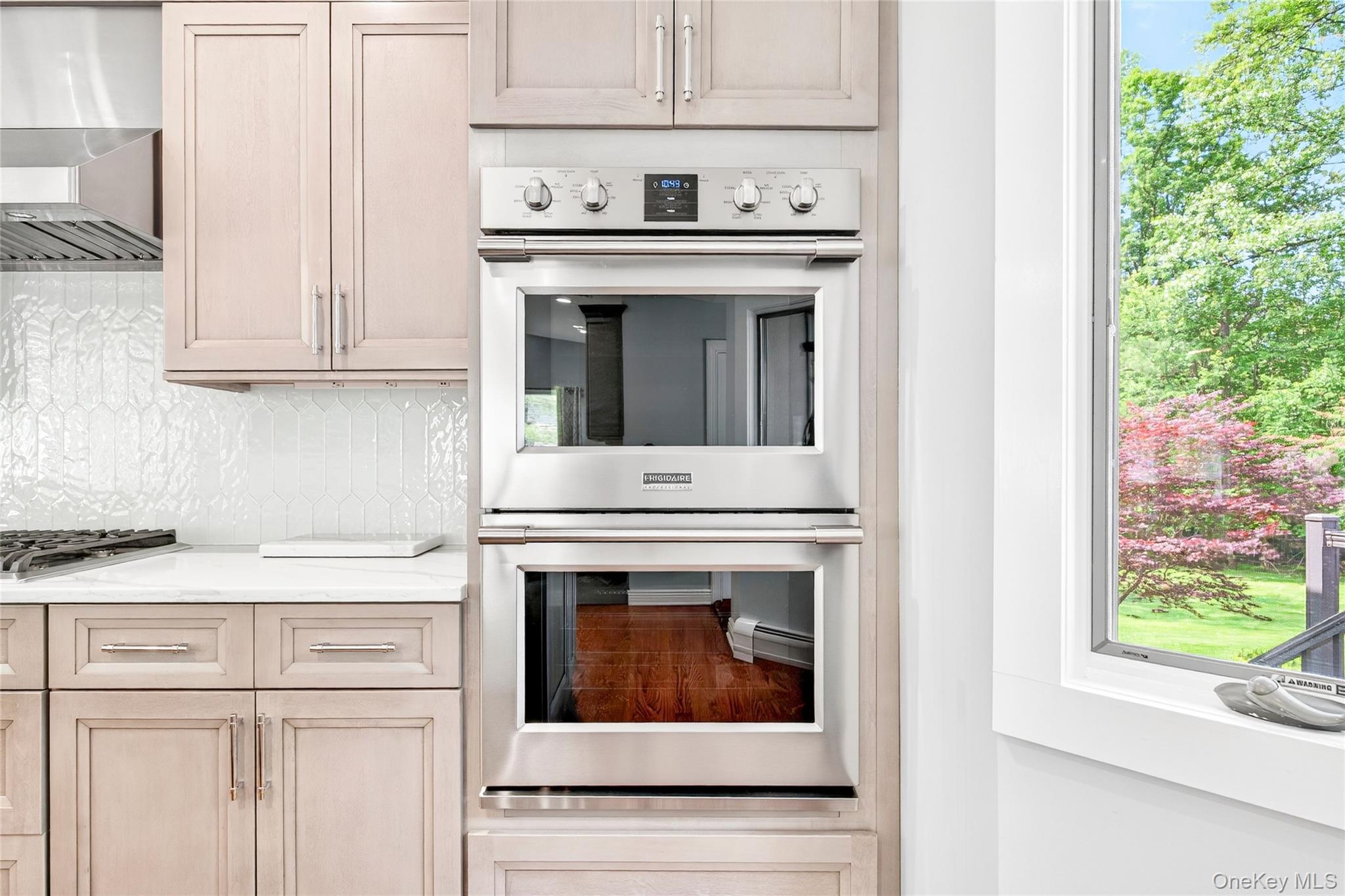 103 Robin Hood Lane, West Nyack, NY 10994