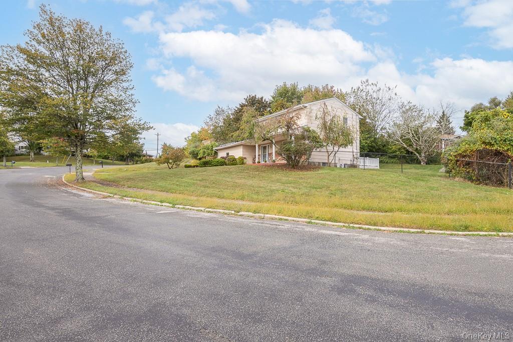 132 Neptune Drive, Monroe, NY 10950