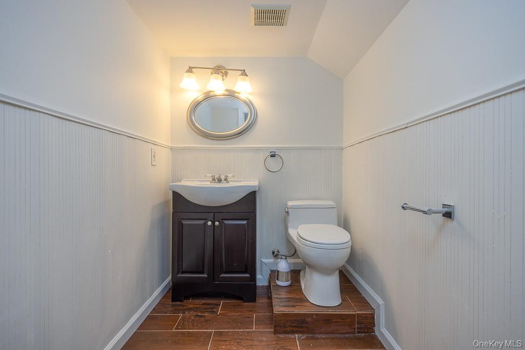 132 Neptune Drive, Monroe, NY 10950