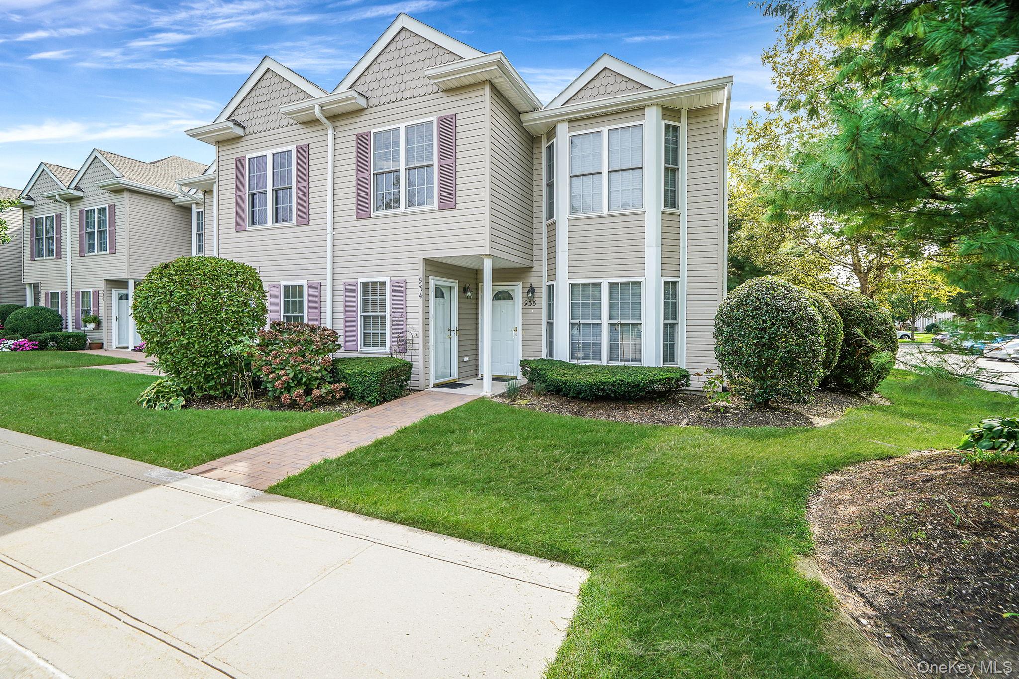 935 Altessa Boulevard, Melville, NY 11747