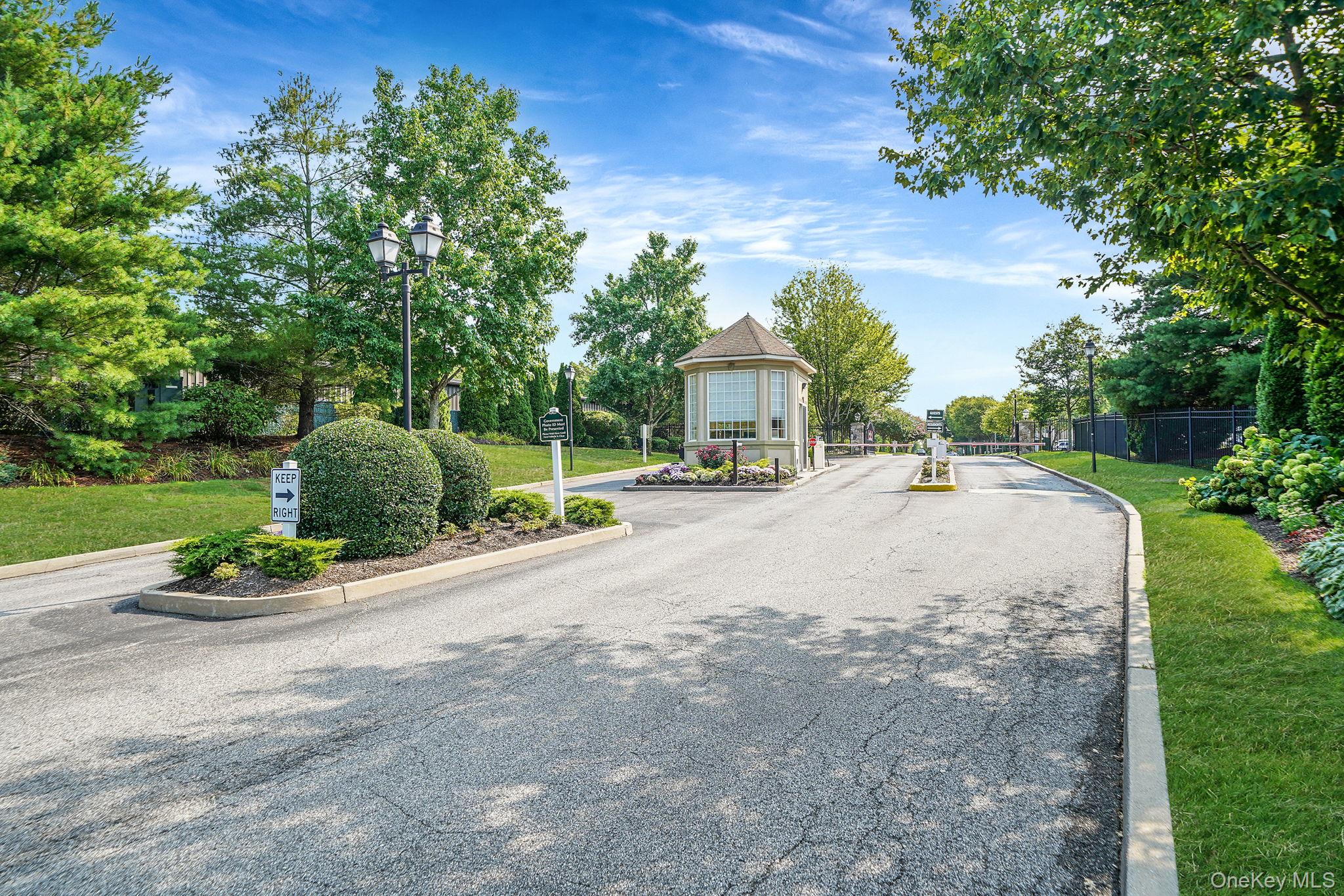 935 Altessa Boulevard, Melville, NY 11747