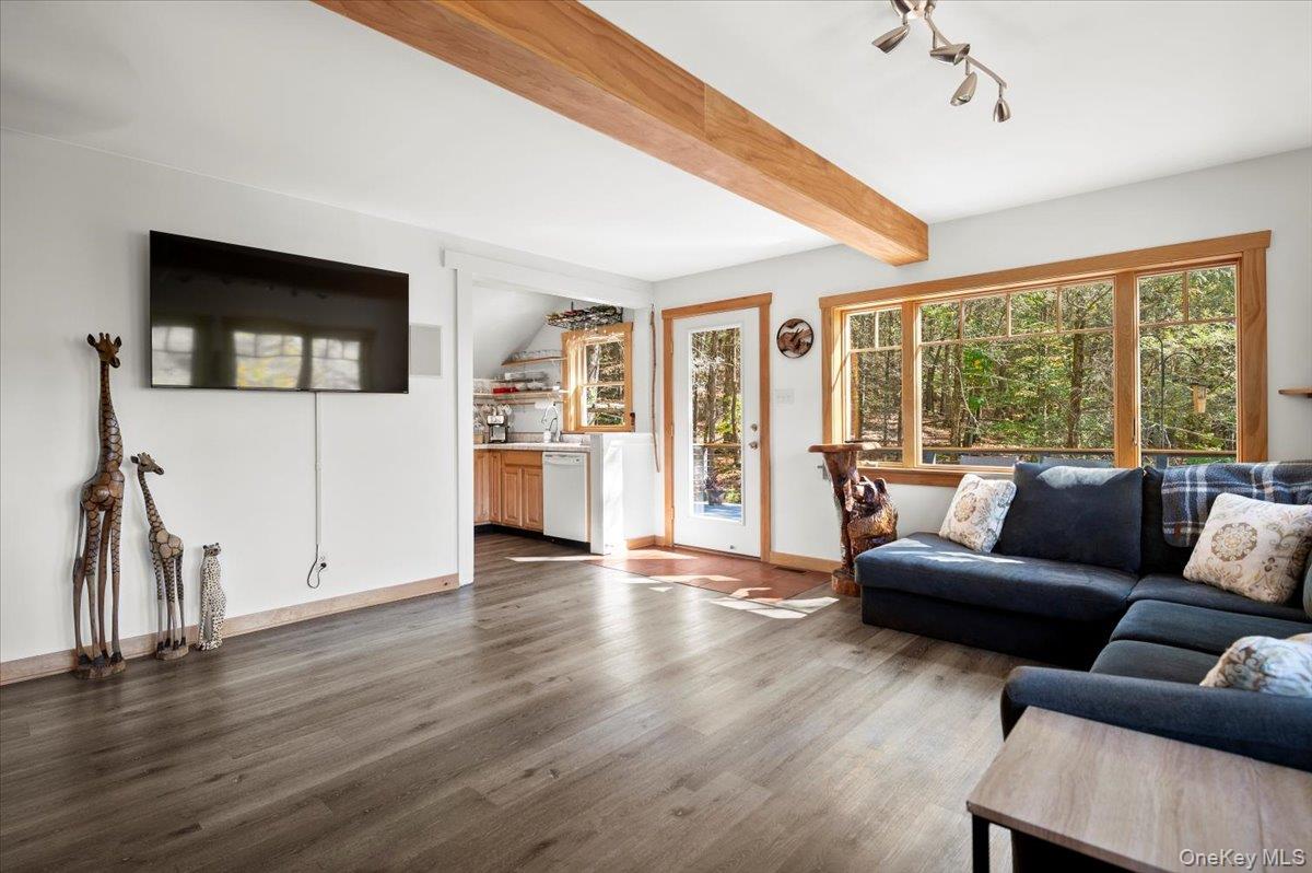 26 Carle Road, Mount Tremper, NY 12457