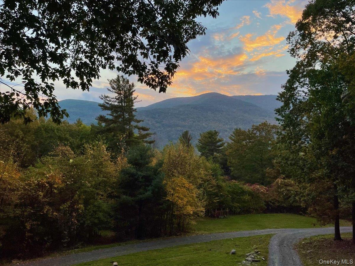 26 Carle Road, Mount Tremper, NY 12457