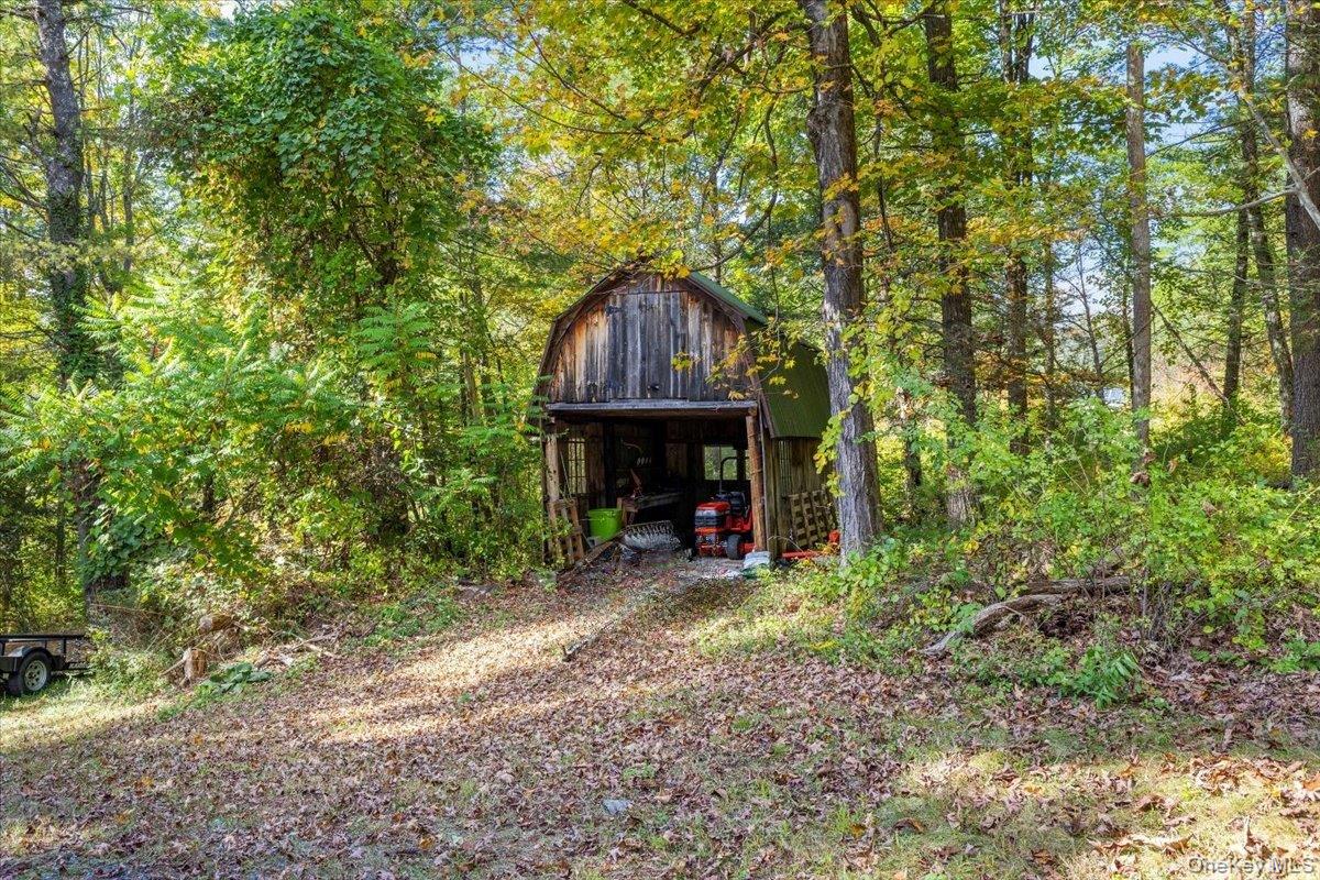 26 Carle Road, Mount Tremper, NY 12457