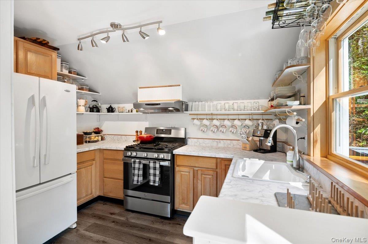 26 Carle Road, Mount Tremper, NY 12457