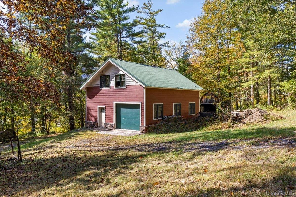 26 Carle Road, Mount Tremper, NY 12457