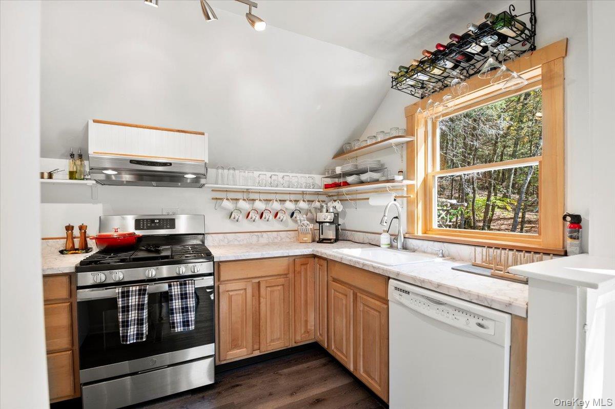 26 Carle Road, Mount Tremper, NY 12457