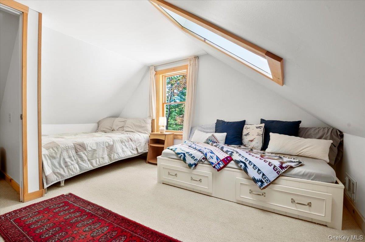 26 Carle Road, Mount Tremper, NY 12457