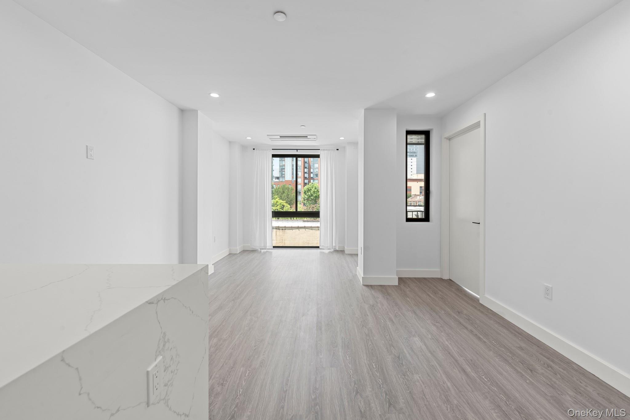 46-40 Vernon Boulevard # 3B, Long Island City, NY 11101