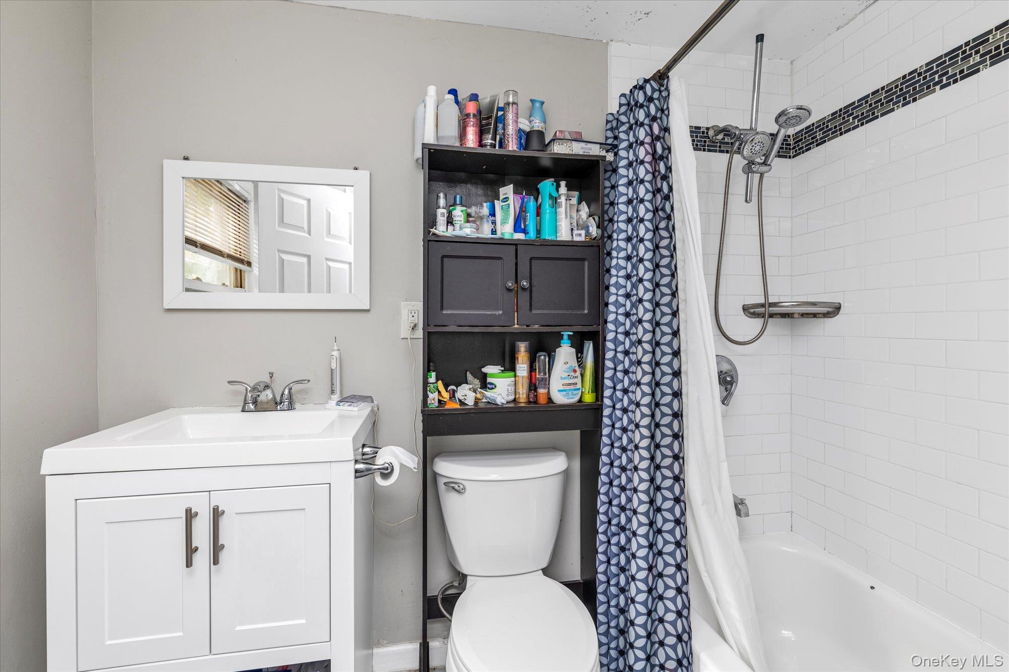 106 W Marshall Street, Hempstead, NY 11550