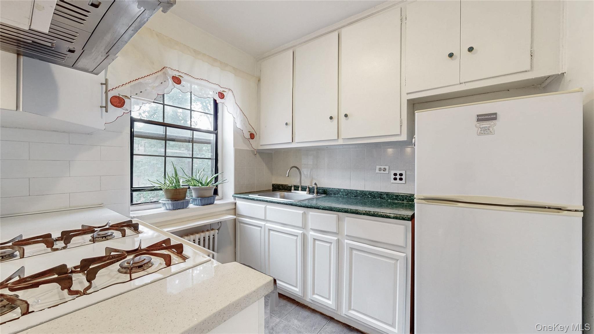 144-30 78th Road # 3G, Flushing, NY 11367