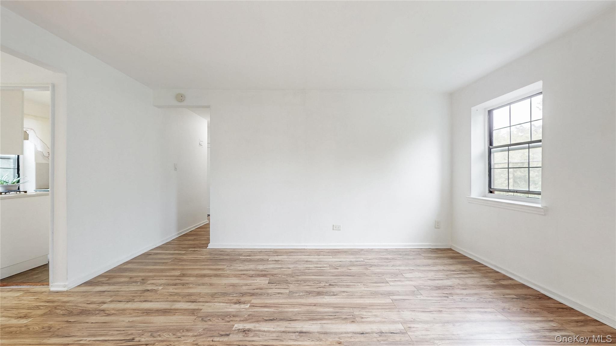 144-30 78th Road # 3G, Flushing, NY 11367