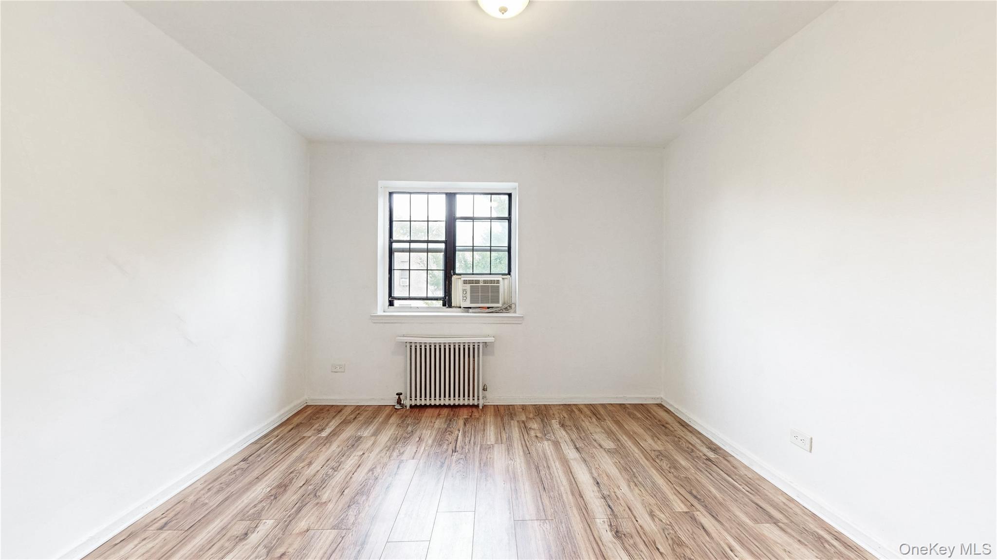 144-30 78th Road # 3G, Flushing, NY 11367