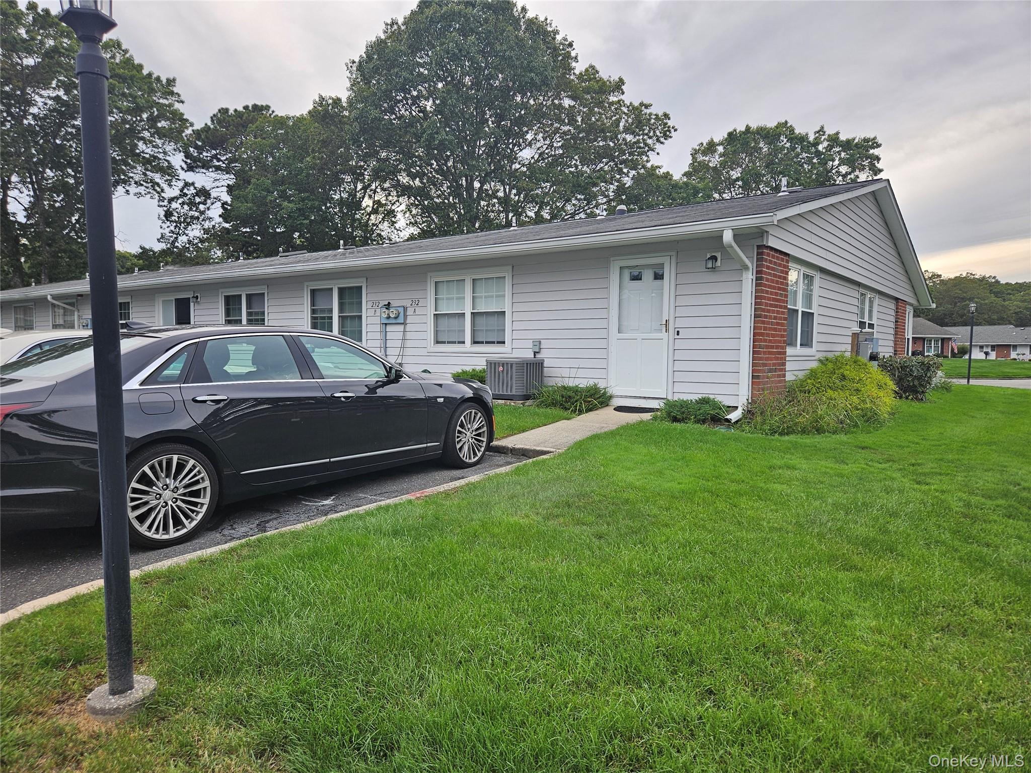 232 Blackpool Court # A, Ridge, NY 11961