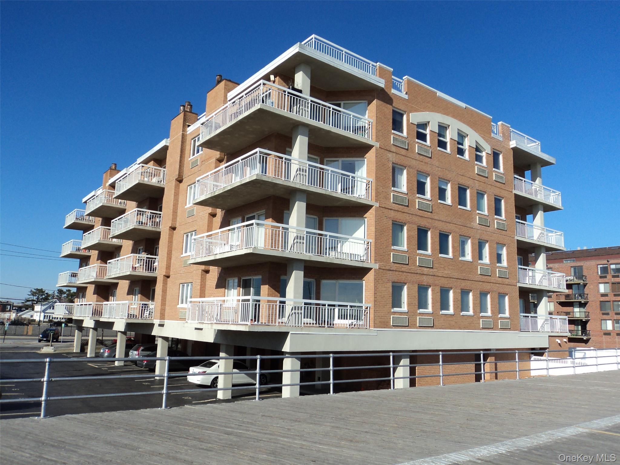 780 W Broadway # 5J, Long Beach, NY 11561