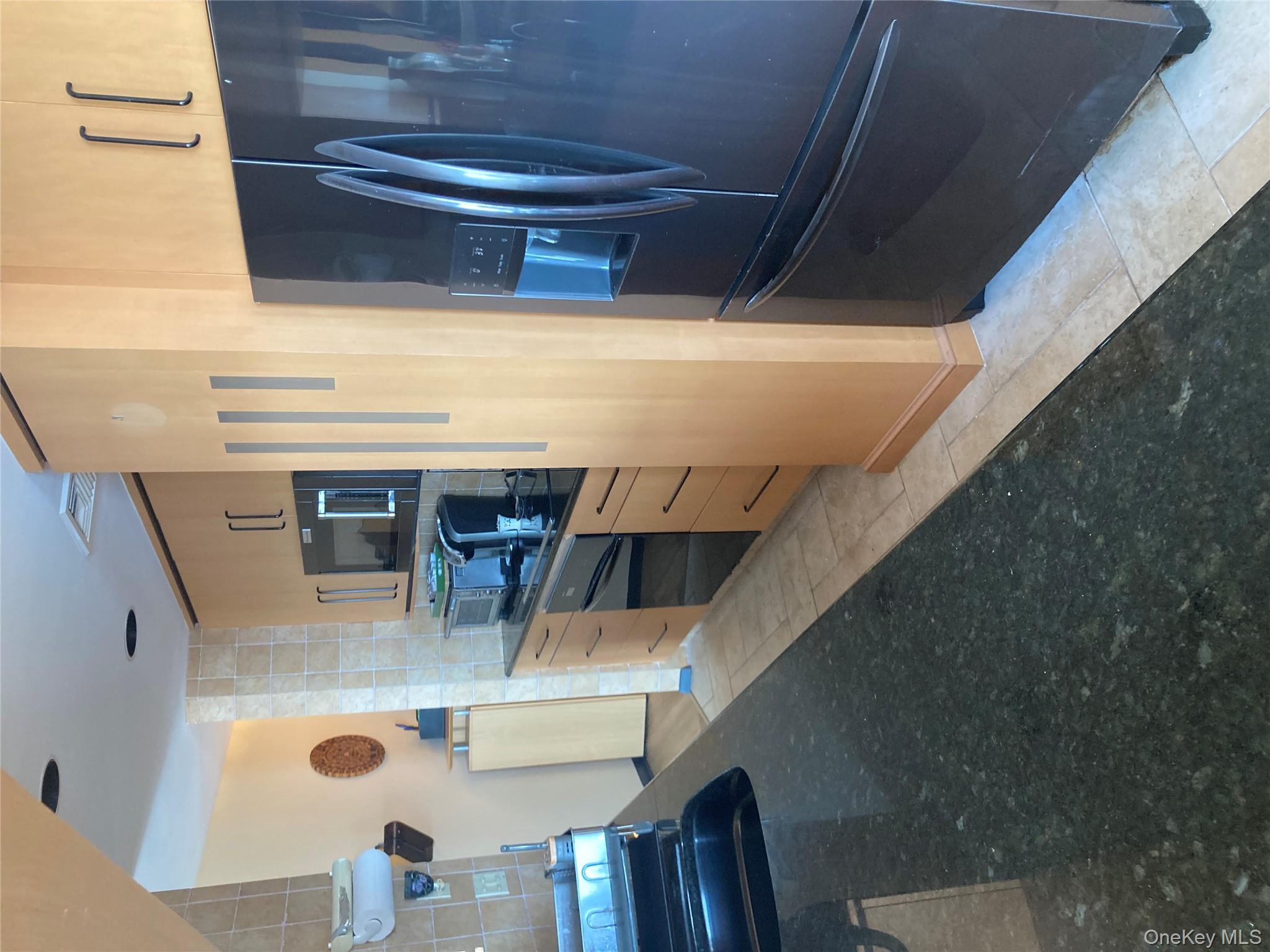 780 W Broadway # 5J, Long Beach, NY 11561