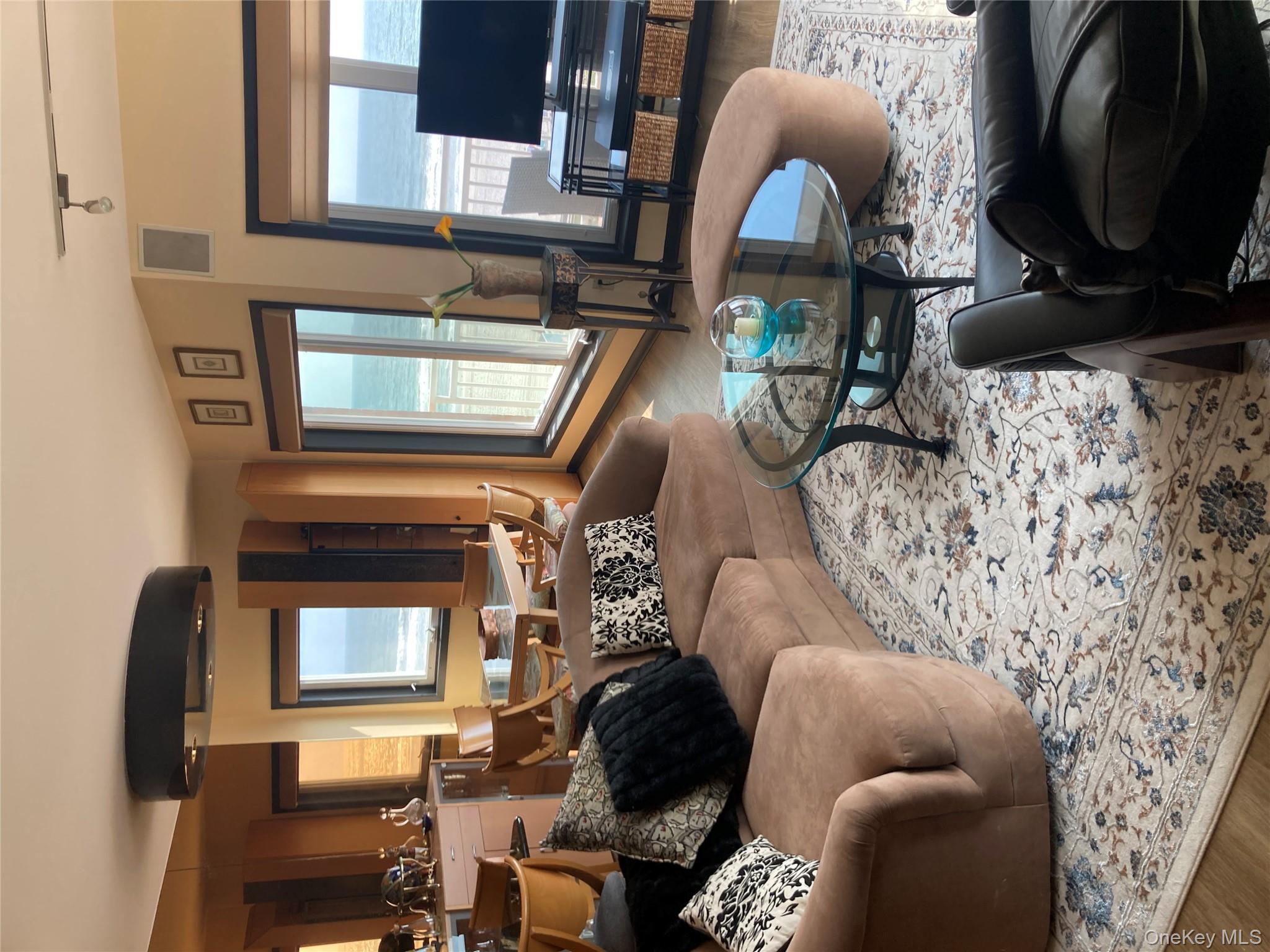 780 W Broadway # 5J, Long Beach, NY 11561