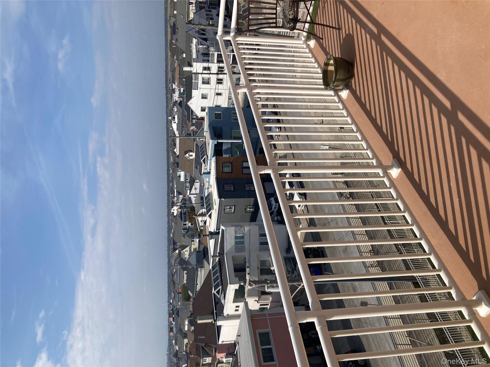 780 W Broadway # 5J, Long Beach, NY 11561