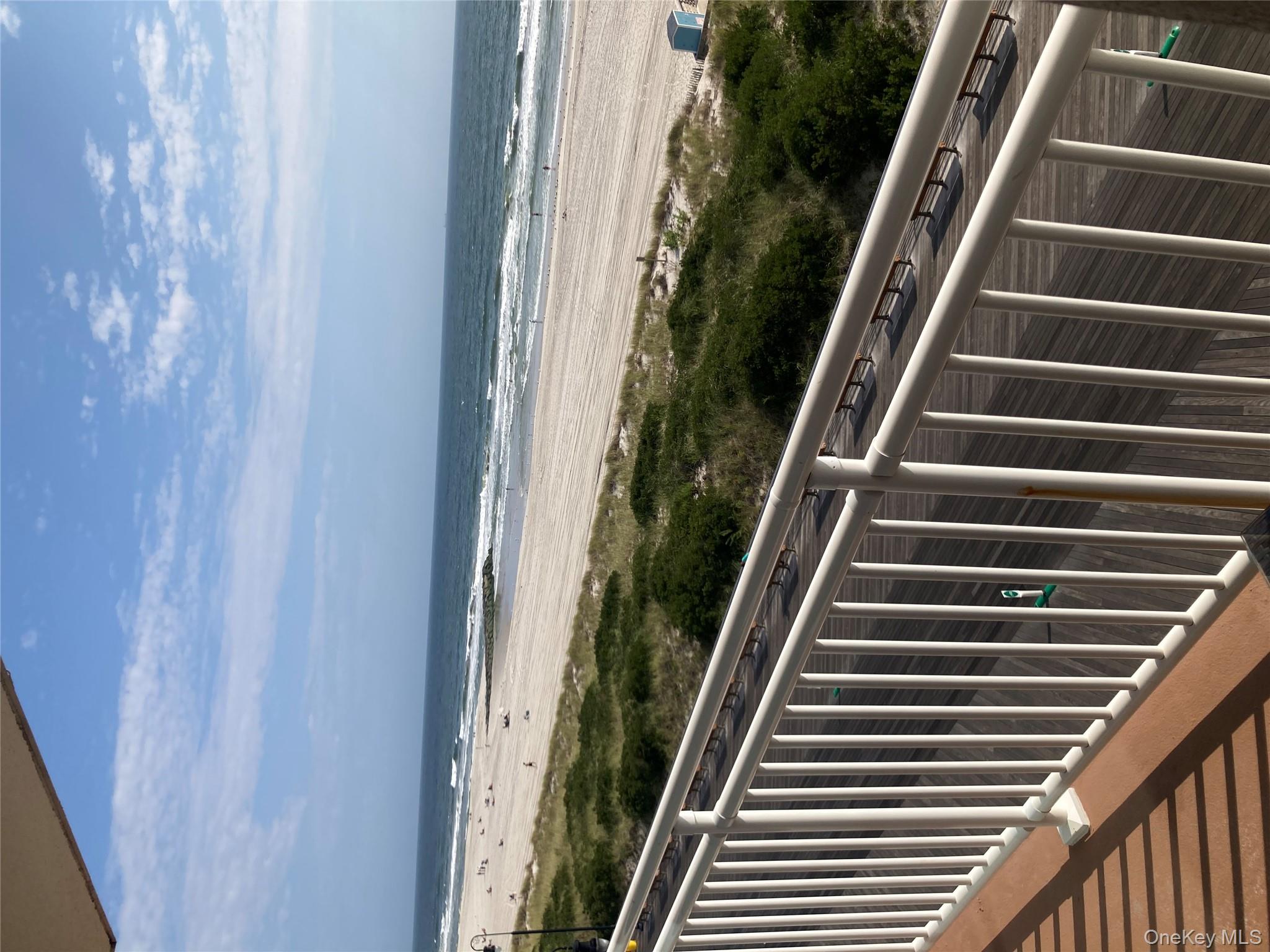 780 W Broadway # 5J, Long Beach, NY 11561