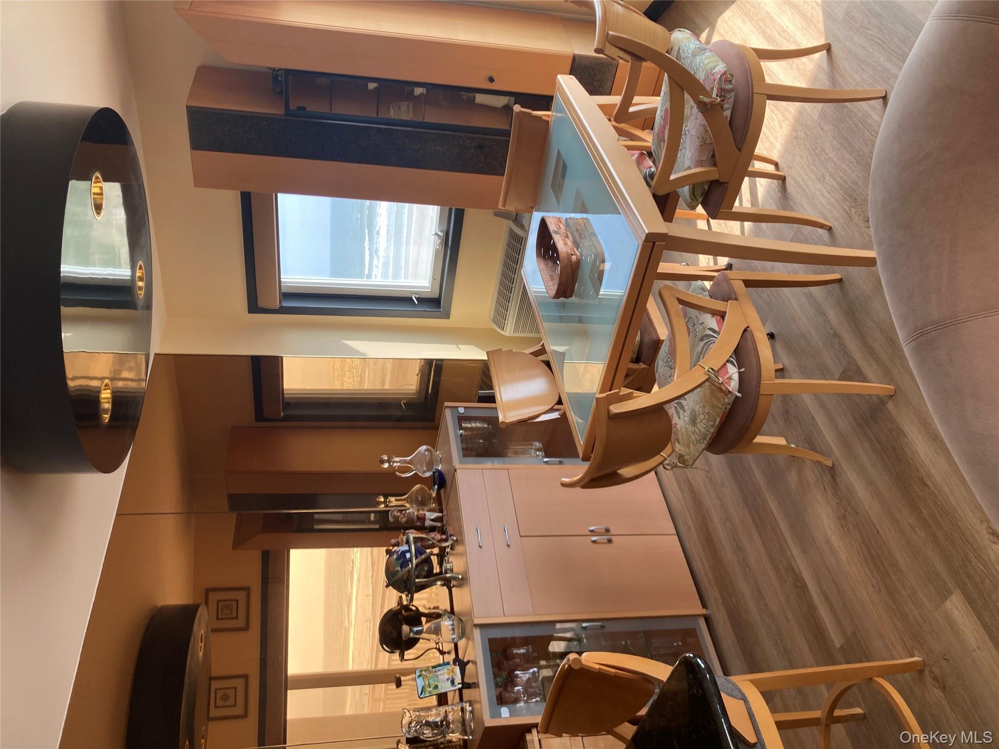 780 W Broadway # 5J, Long Beach, NY 11561