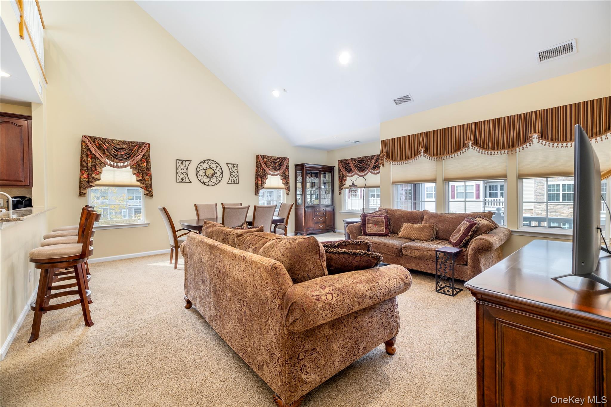 64 Wexford Lane, Oceanside, NY 11572