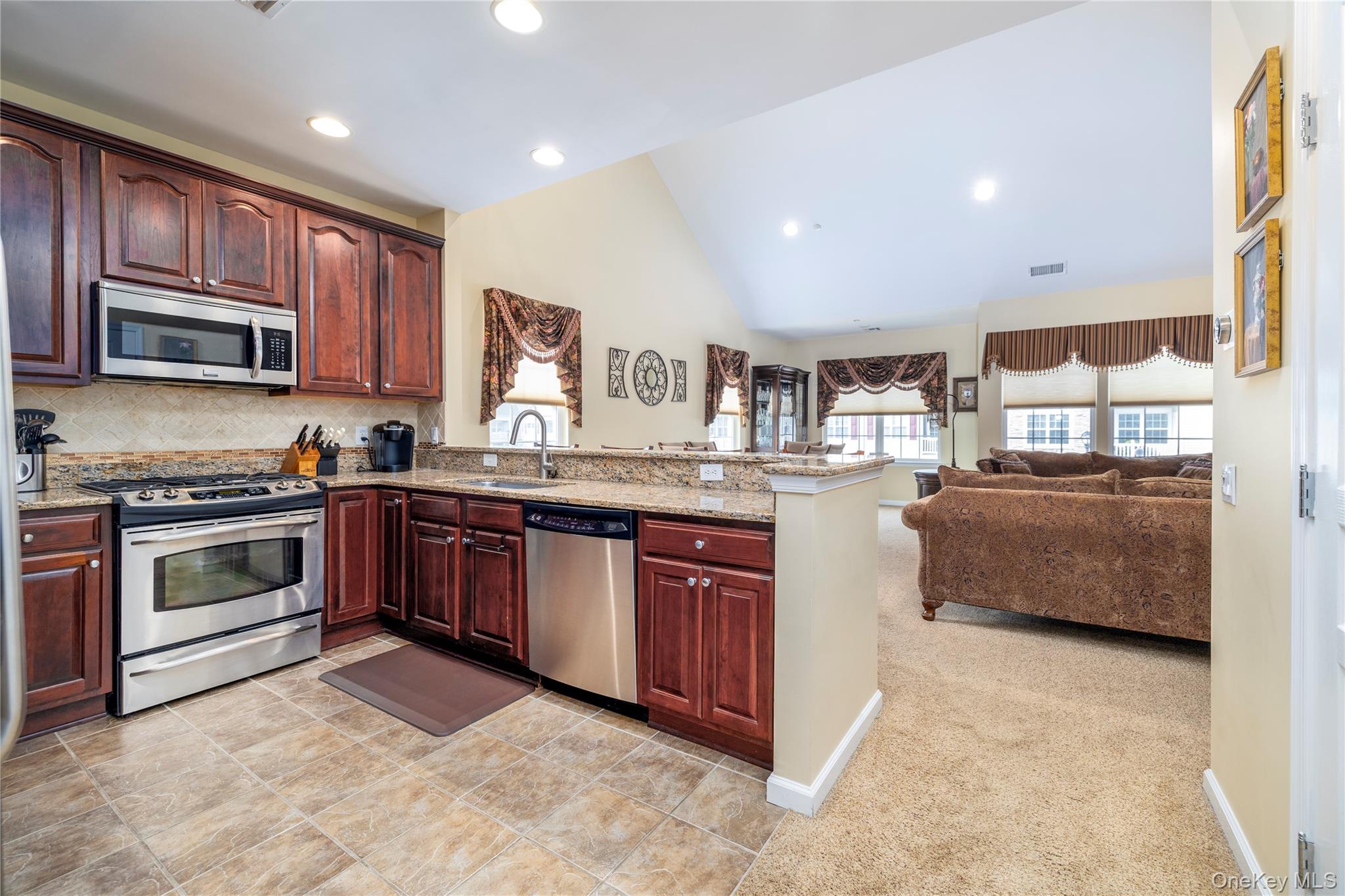 64 Wexford Lane, Oceanside, NY 11572