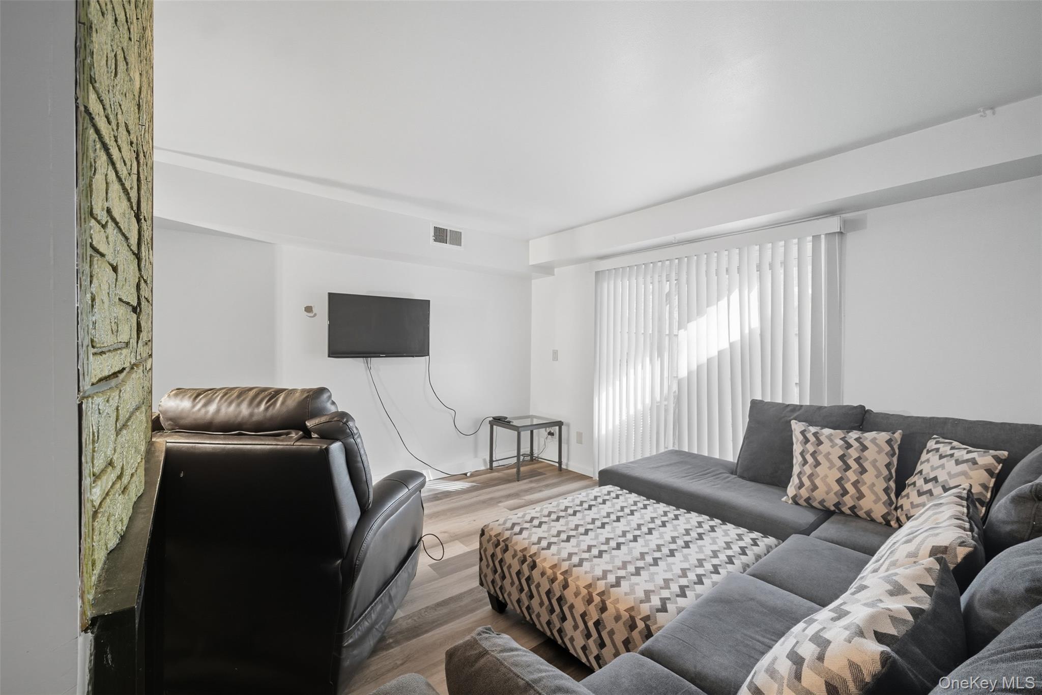 24 Wooded Way, Calverton, NY 11933