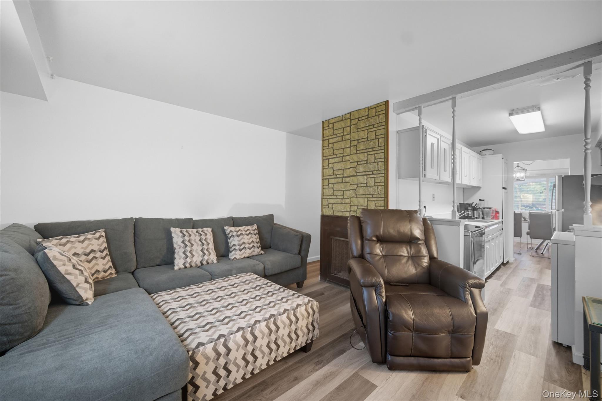 24 Wooded Way, Calverton, NY 11933