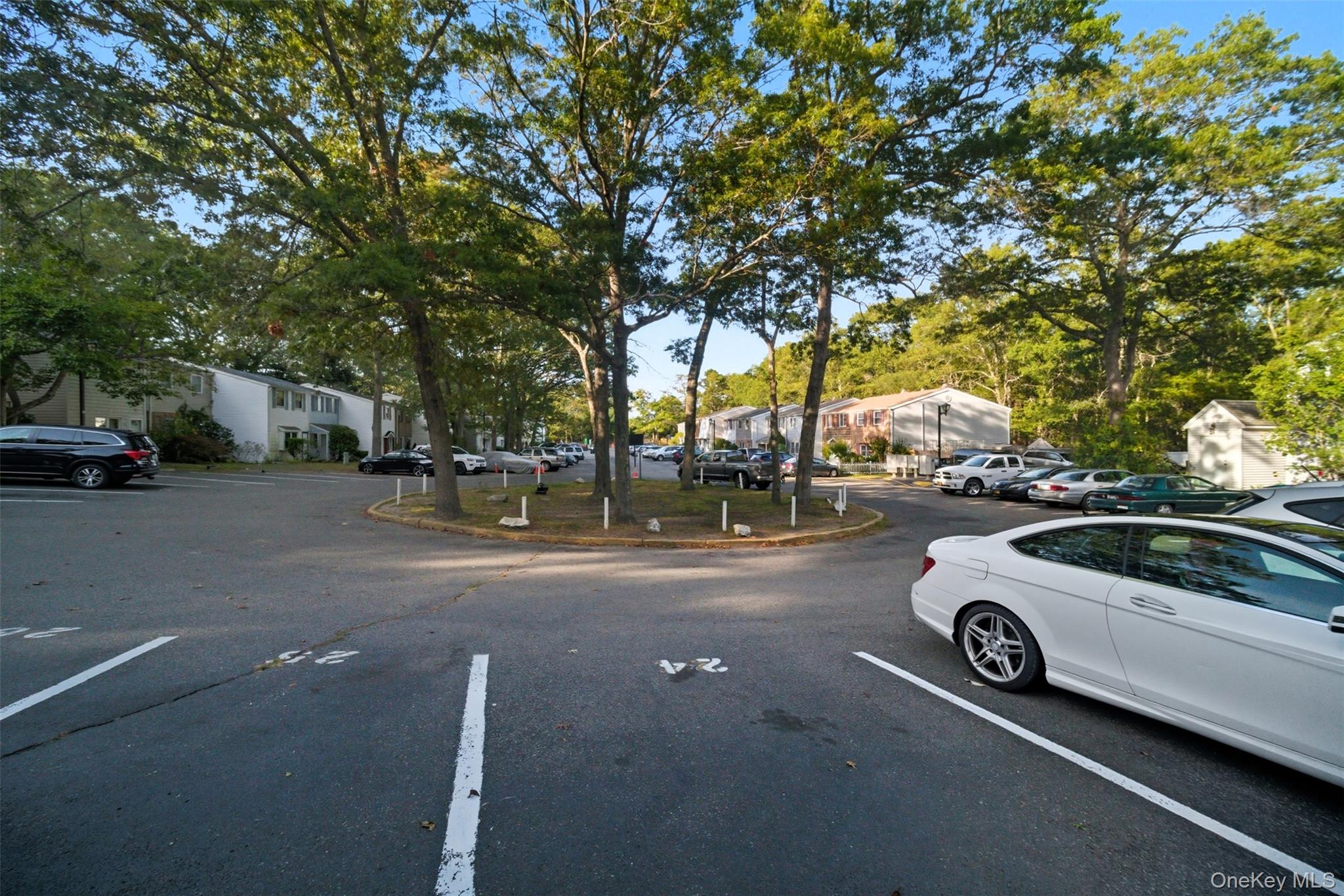 24 Wooded Way, Calverton, NY 11933