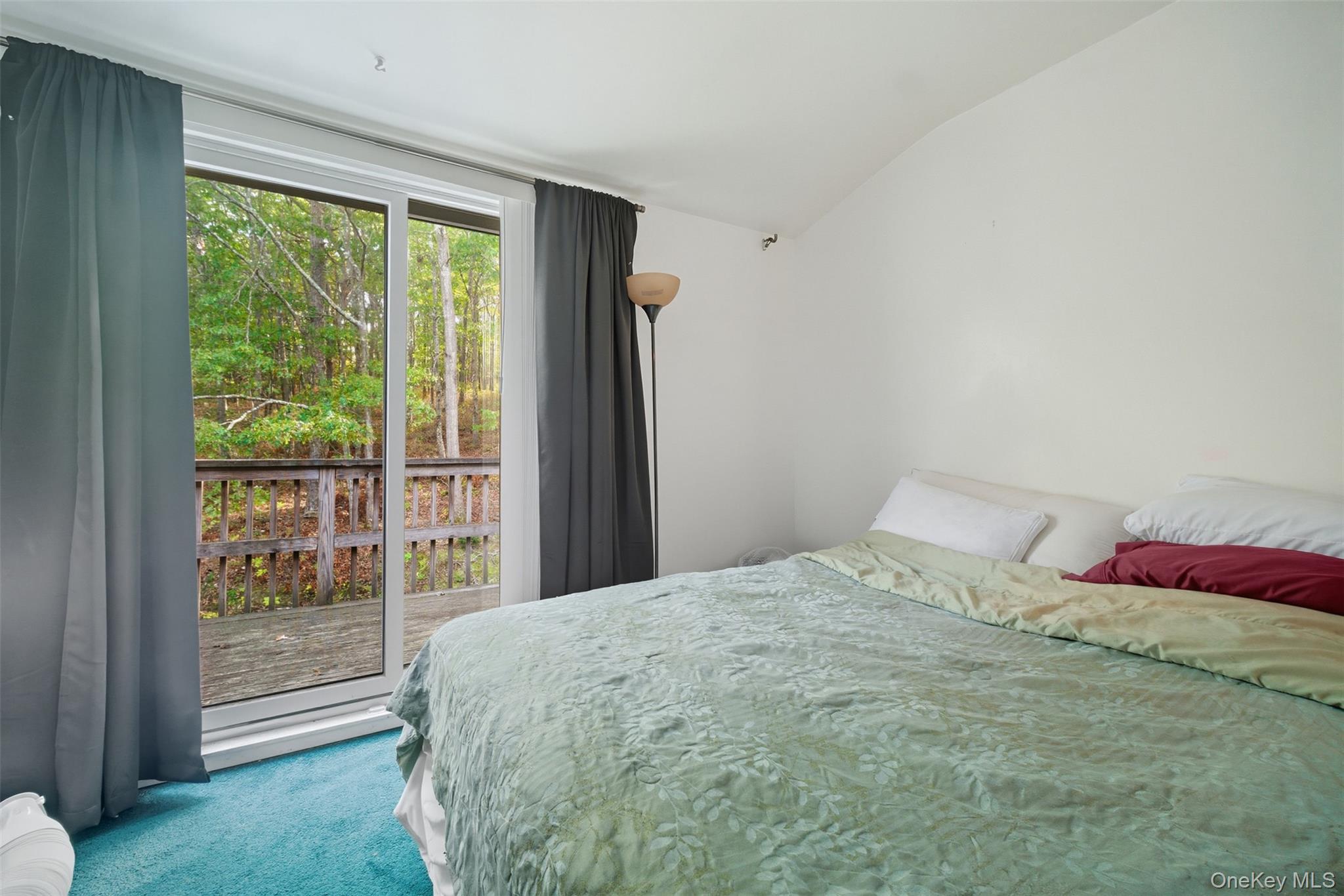 24 Wooded Way, Calverton, NY 11933