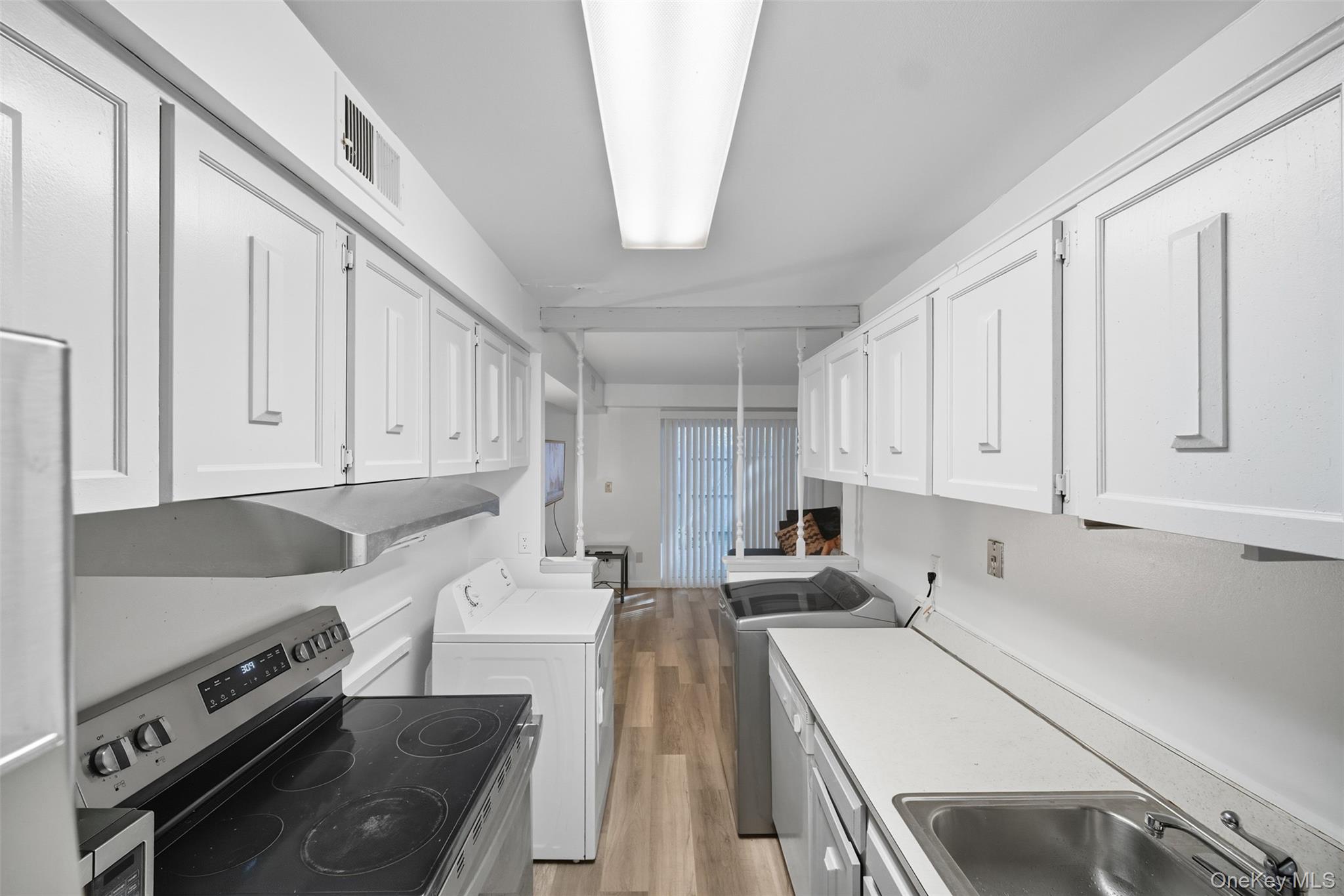 24 Wooded Way, Calverton, NY 11933