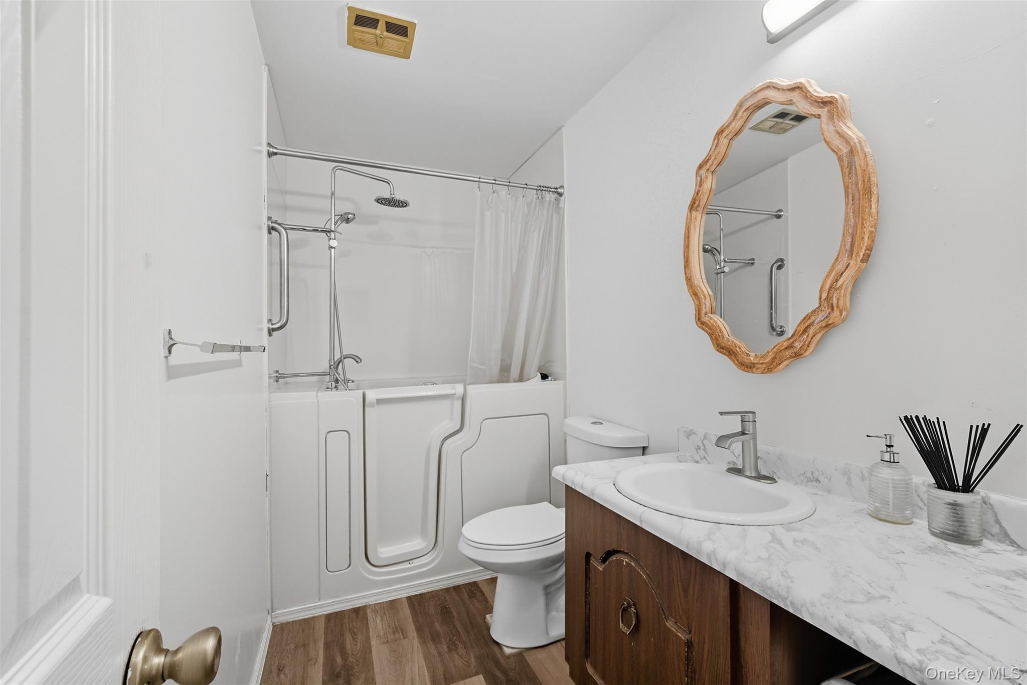 24 Wooded Way, Calverton, NY 11933