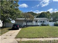 189 Whitetail Lane, Central Islip, NY 11722