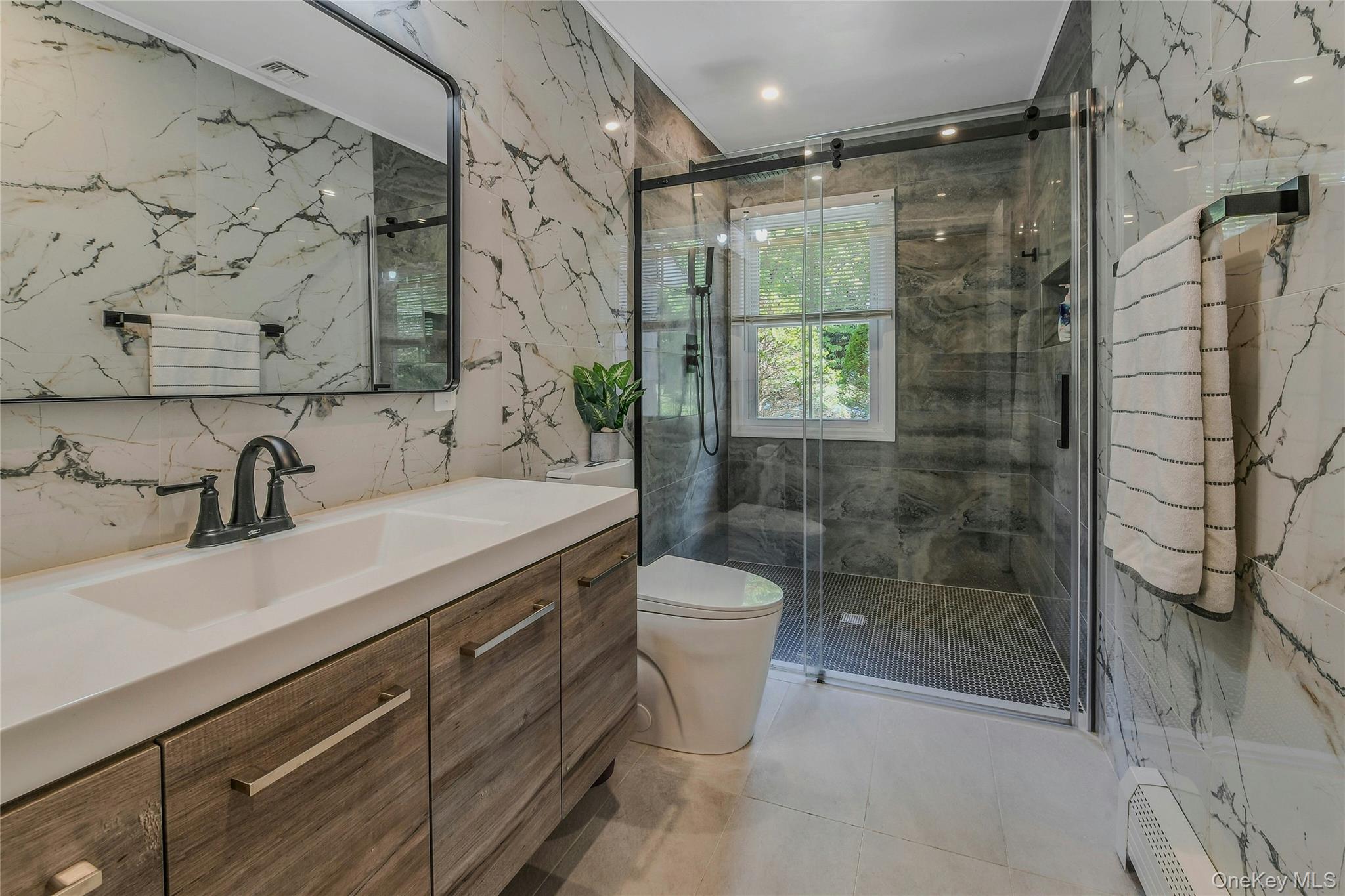 19 Fox Road, East Setauket, NY 11733